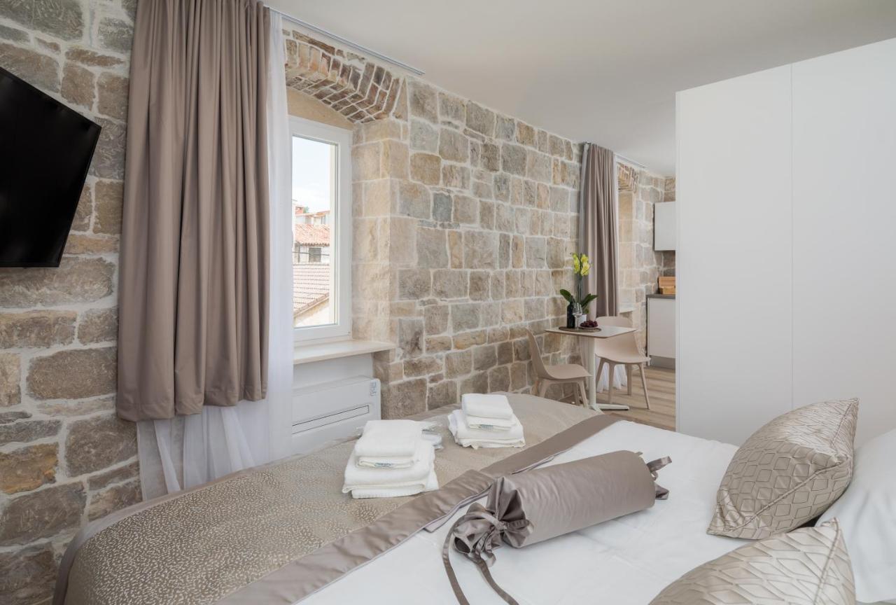 Mediterra Residence Split Room photo